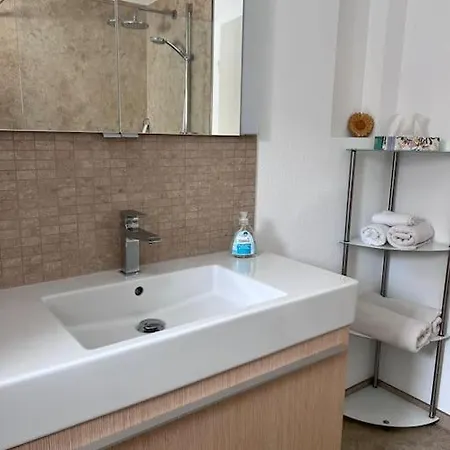 Apartment Seeglueck Rheinparadies - Geraeumige Mit Wasserblick Balkon Parkplatz Und Zentrumsnaehe Am Rheinufer In