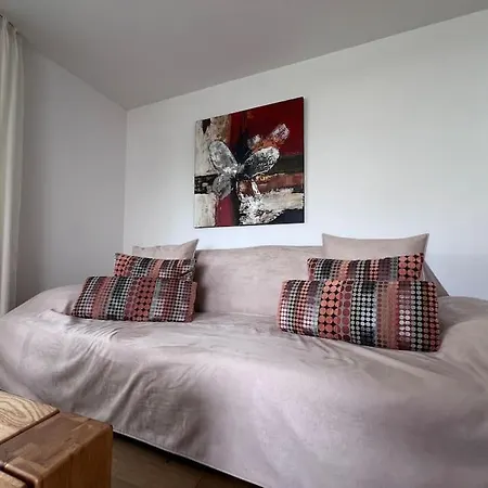 Apartment Seeglueck Rheinparadies - Geraeumige Mit Wasserblick Balkon Parkplatz Und Zentrumsnaehe Am Rheinufer In Konstanz