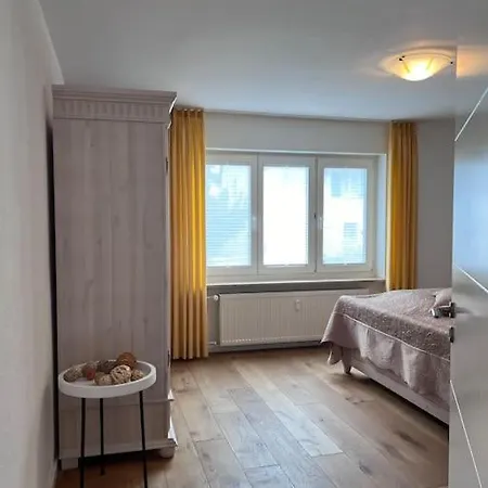 Seeglueck Rheinparadies - Geraeumige Mit Wasserblick Balkon Parkplatz Und Zentrumsnaehe Am Rheinufer In