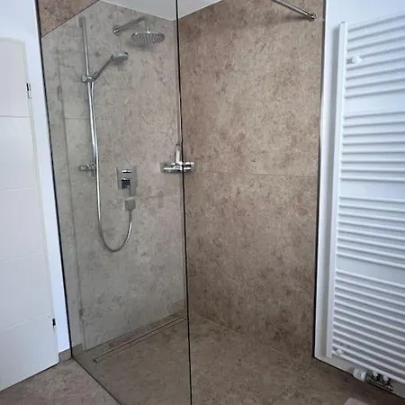Apartment Seeglueck Rheinparadies - Geraeumige Mit Wasserblick Balkon Parkplatz Und Zentrumsnaehe Am Rheinufer In *