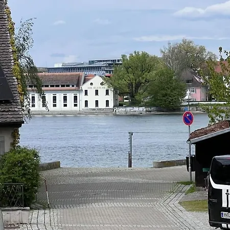 Apartment Seeglueck Rheinparadies - Geraeumige Mit Wasserblick Balkon Parkplatz Und Zentrumsnaehe Am Rheinufer In *