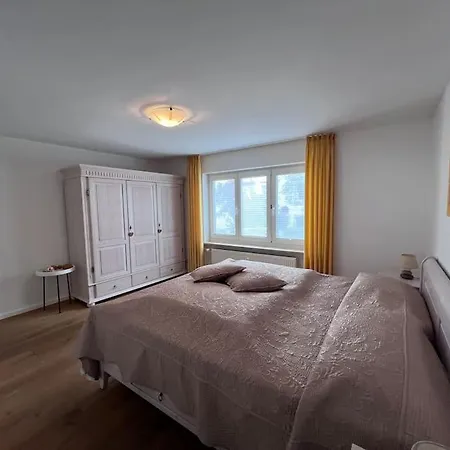 Apartment Seeglueck Rheinparadies - Geraeumige Mit Wasserblick Balkon Parkplatz Und Zentrumsnaehe Am Rheinufer In Konstanz