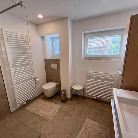 Seeglueck Rheinparadies - Geraeumige Mit Wasserblick Balkon Parkplatz Und Zentrumsnaehe Am Rheinufer In Apartment