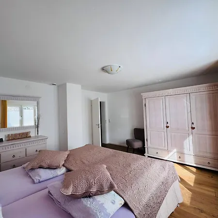 Seeglueck Rheinparadies - Geraeumige Mit Wasserblick Balkon Parkplatz Und Zentrumsnaehe Am Rheinufer In Apartament