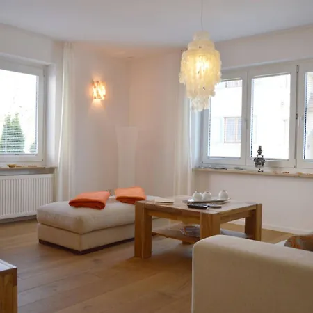 Seeglueck Rheinparadies - Geraeumige Mit Wasserblick Balkon Parkplatz Und Zentrumsnaehe Am Rheinufer In Apartament