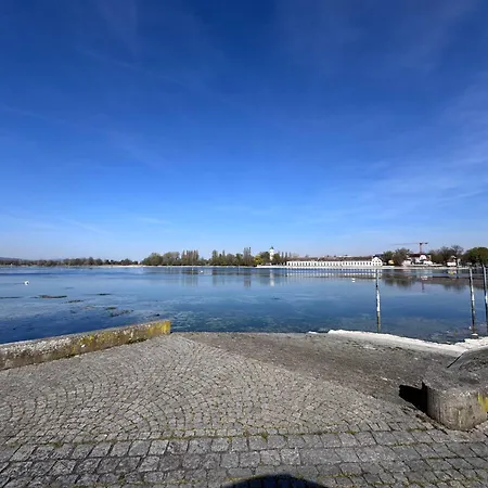 Apartament Seeglueck Rheinparadies - Geraeumige Mit Wasserblick Balkon Parkplatz Und Zentrumsnaehe Am Rheinufer In Konstancja